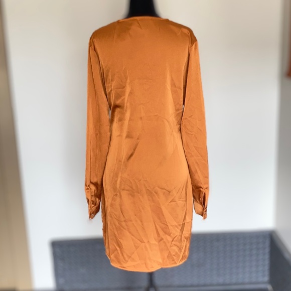 Forever 21 | Twist-Front Silky Dress - 8, Orange - Picture 6 of 13
